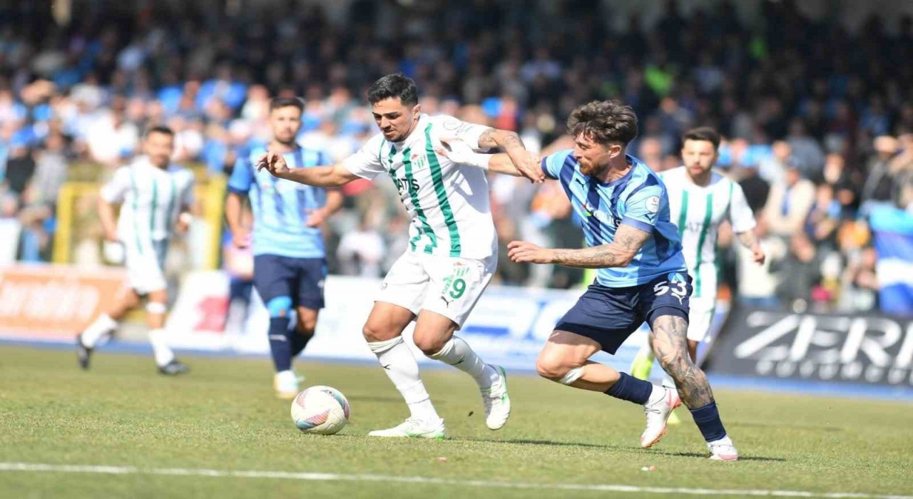 Bursasporda Mücahit Can Akçay cezalı