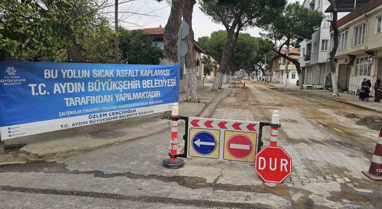 Büyükşehir Atça Caddelerini yeniliyor