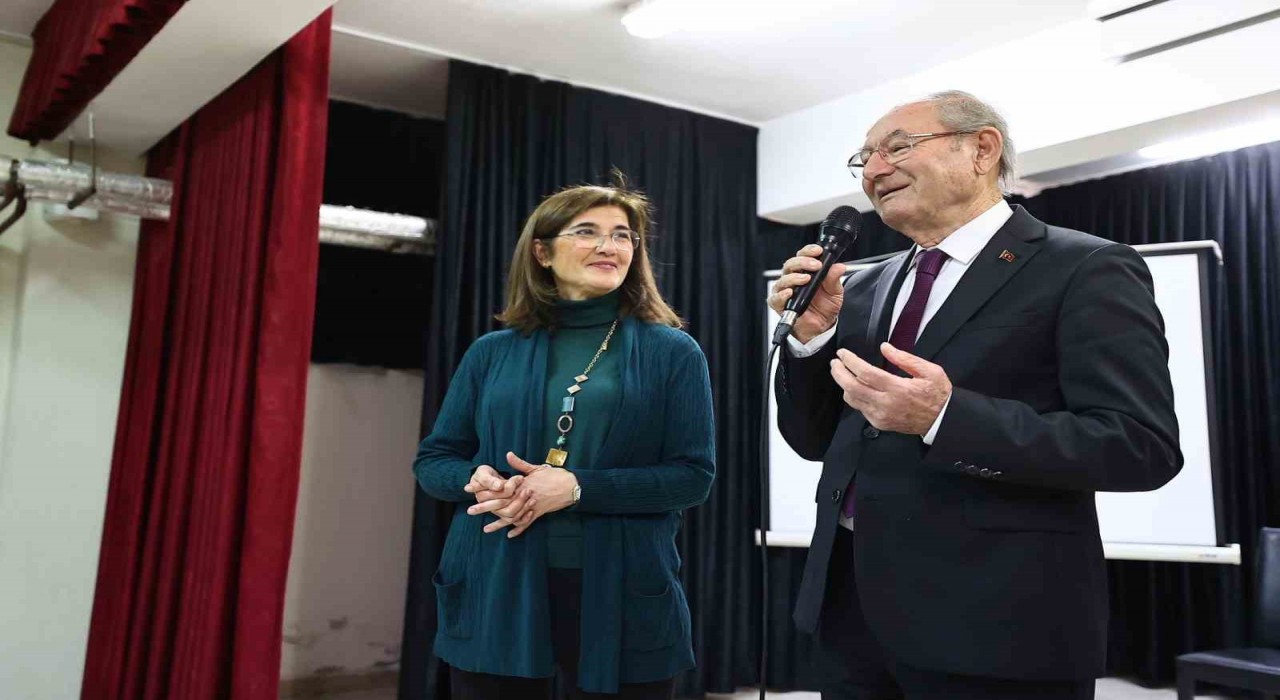 Büyükşehir Belediyesi Kadın Meclisinden 8 Marta özel söyleşi