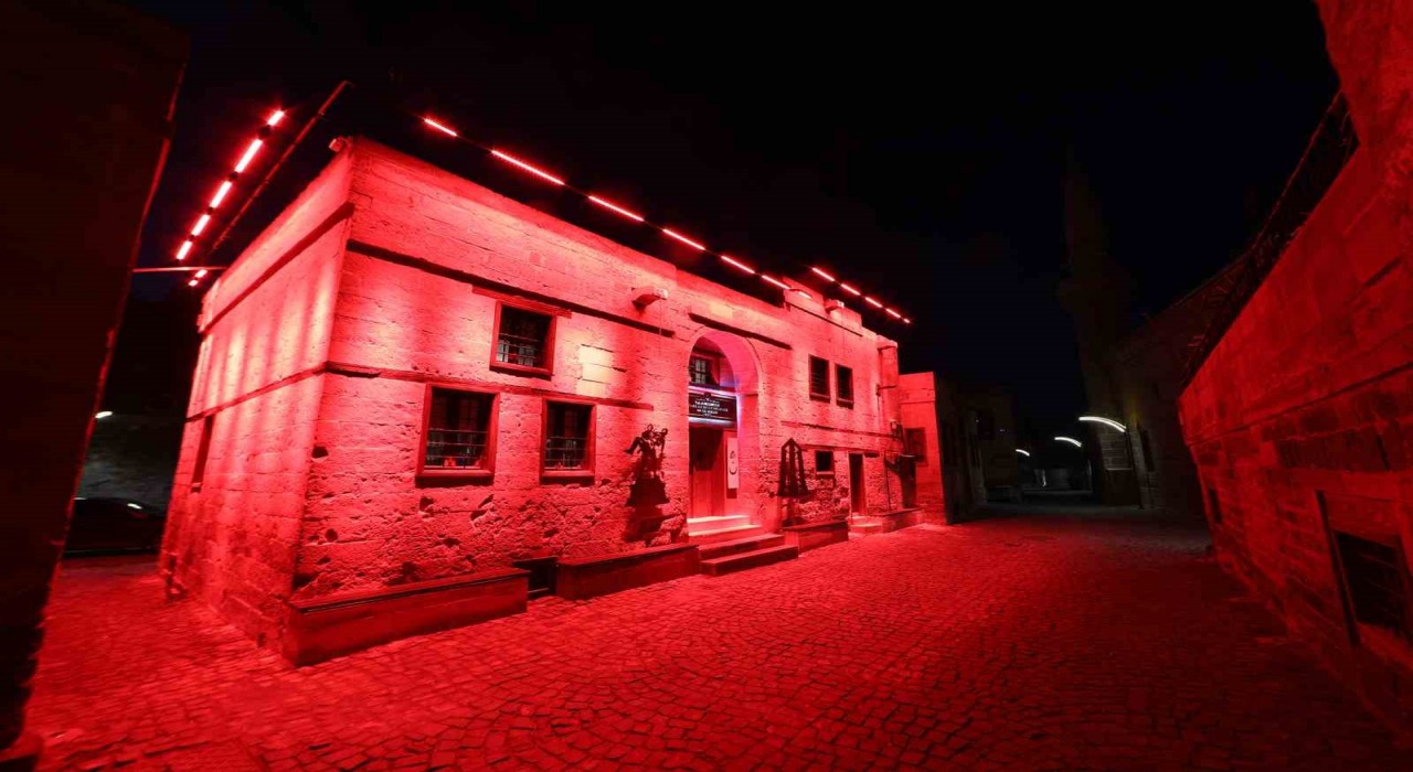 ‘Çanakkale Müzesi gece 23.00e kadar açık