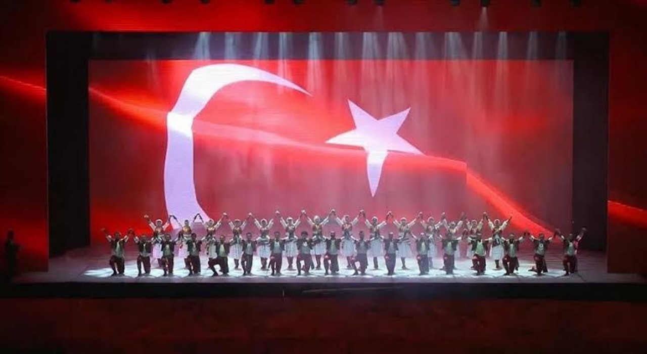 Çanakkale Zaferinin 110. yılında, 1915 - Bir Hilal Uğruna sanatseverlerle buluşacak