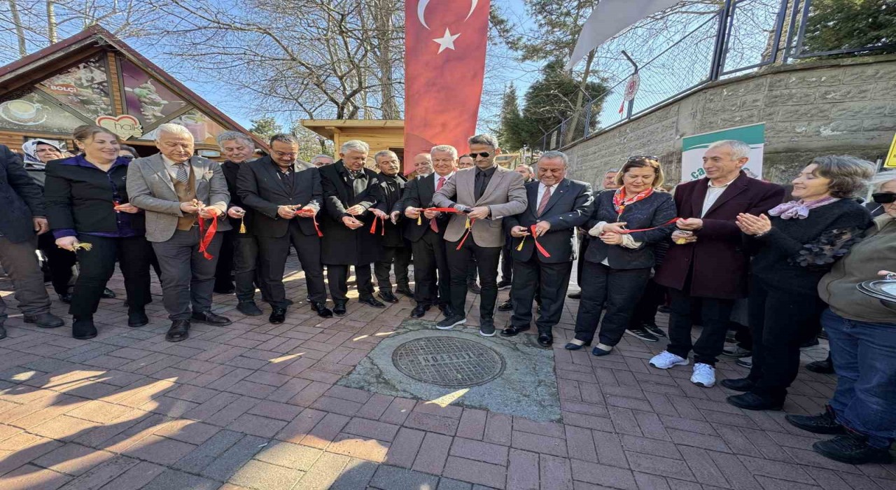 Çaycumada el emeği sokak hizmete girdi