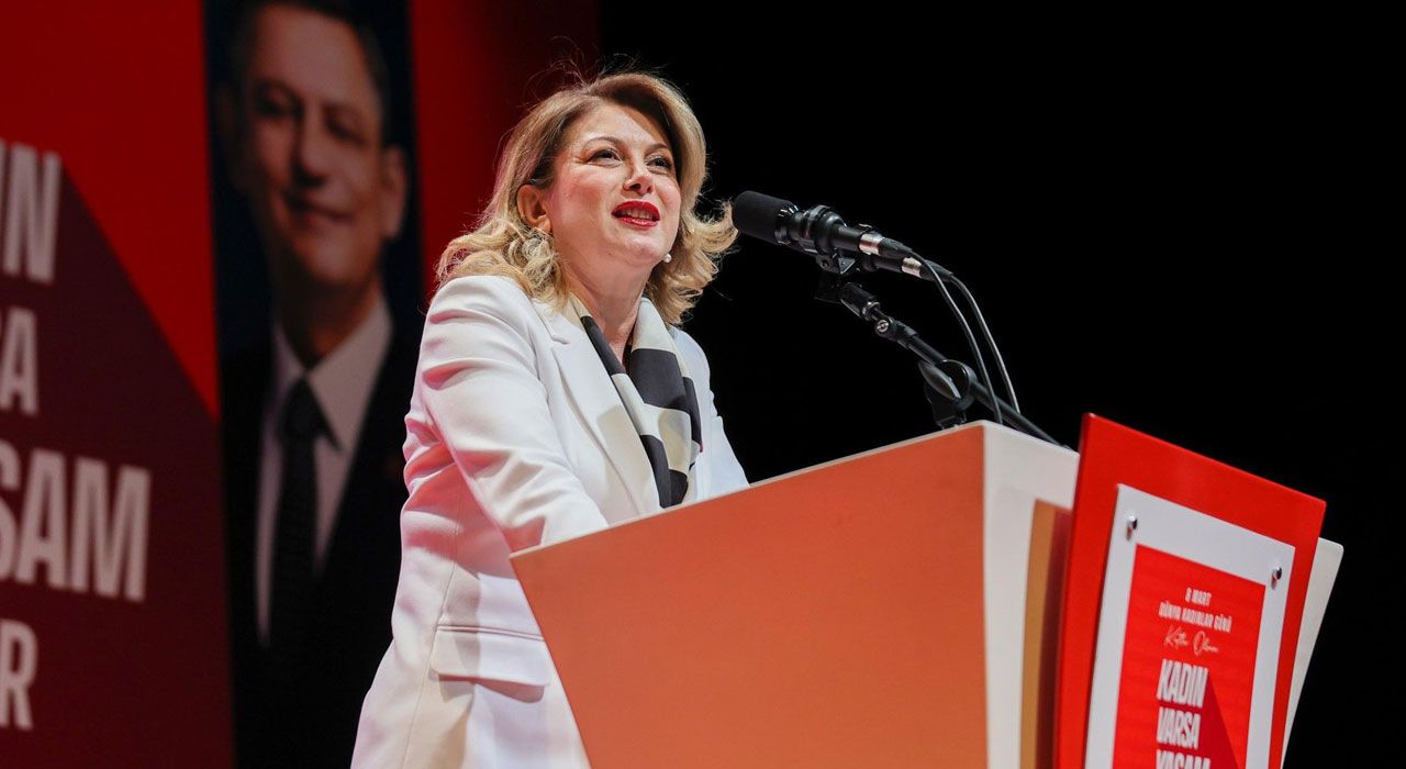 CHP'li Asu Kaya’dan Sert Tepki: "Ya Hep Beraber Ya Hiçbirimiz!"