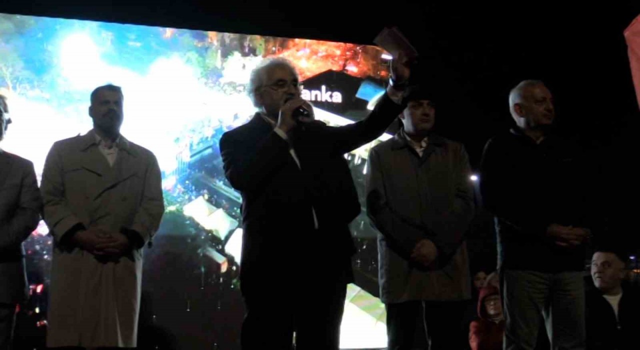CHPli Mehmet Tüm Bandırmada yuhalandı, Selahattin Demirtaş açıklaması gerginliğe neden oldu