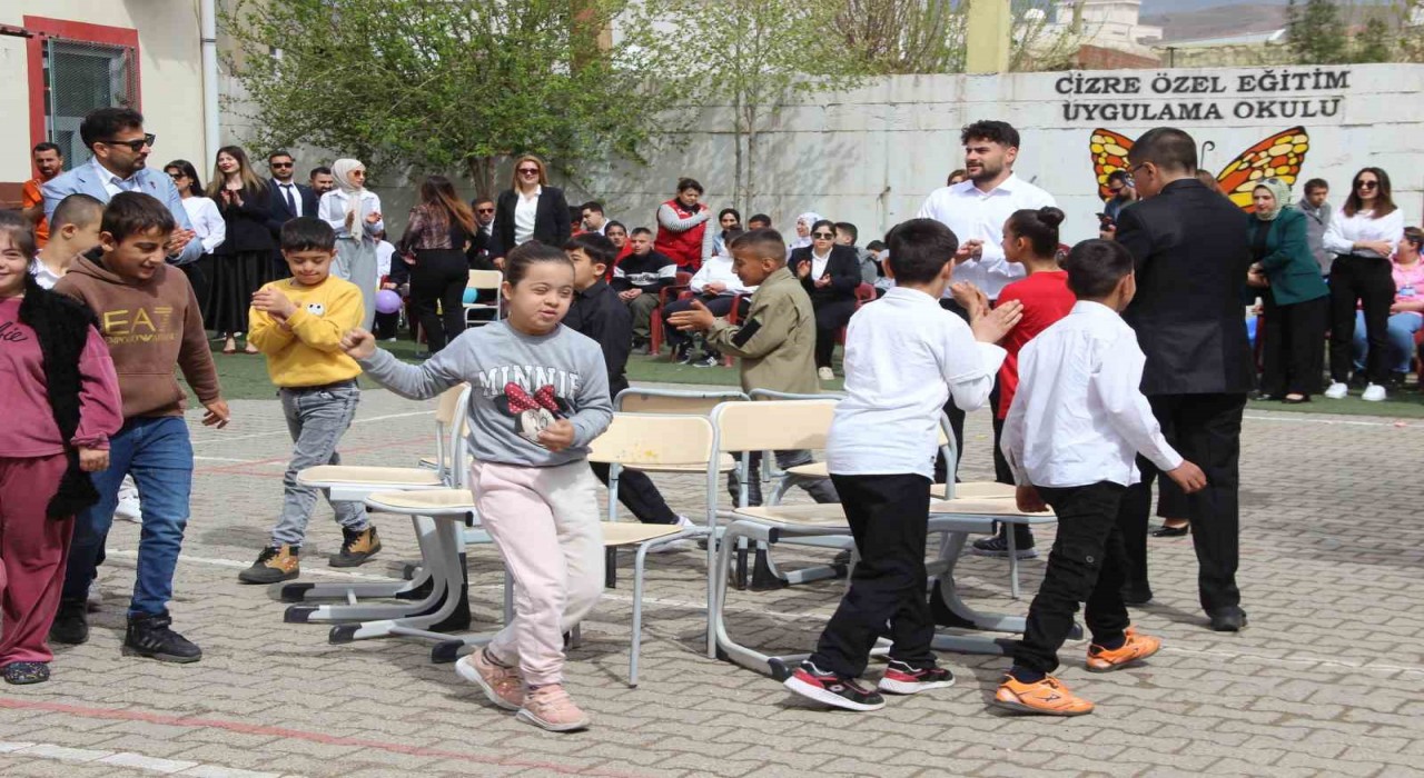 Cizrede Down Sendromlular Farkındalık Günü kutlandı