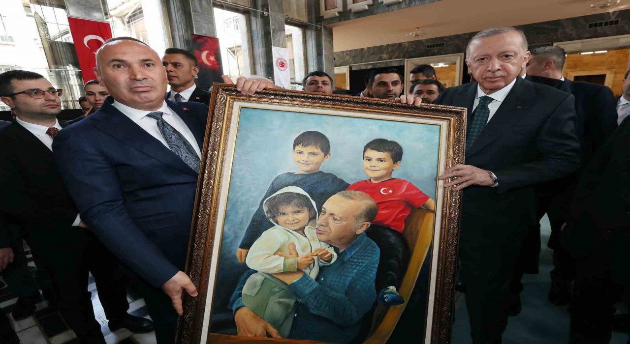 Cumhurbaşkanı Erdoğan: 8 Aralık devrimi ile 14 yıllık zulmün sona erdiği Suriyede mezhep temelli yeni bir fitne ateşi yakılmak isteniyor