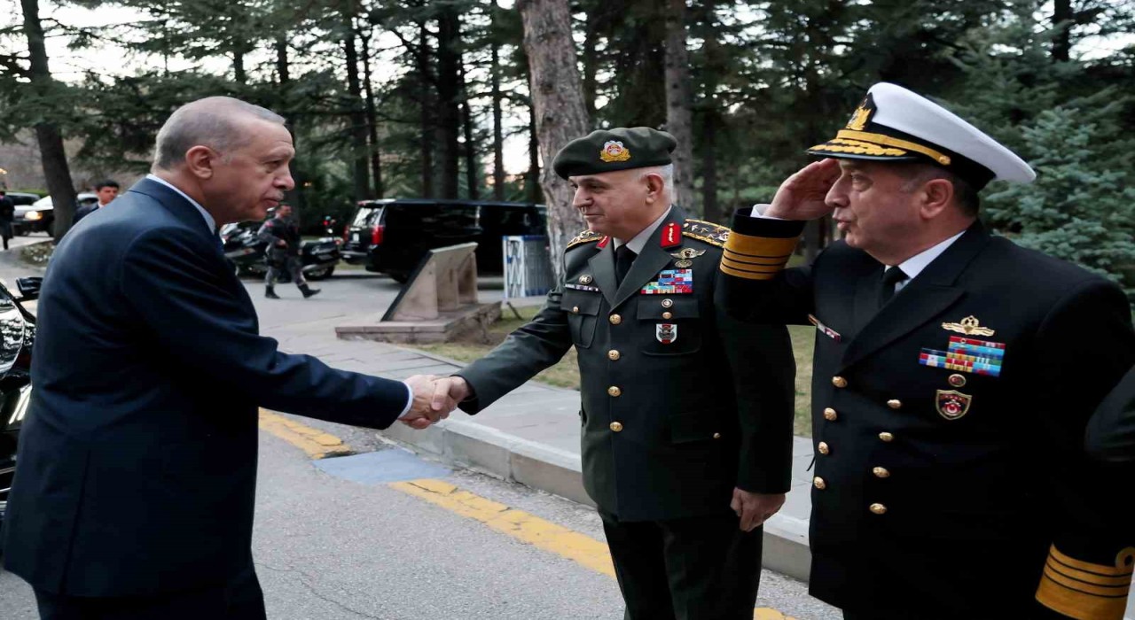 Cumhurbaşkanı Erdoğan: Coğrafyamız üzerinde istilacı heveslerle coğrafyamız üzerinde ameliyat yapmaya yeltenenler karşılarında Türkiyeyi bulacaktır