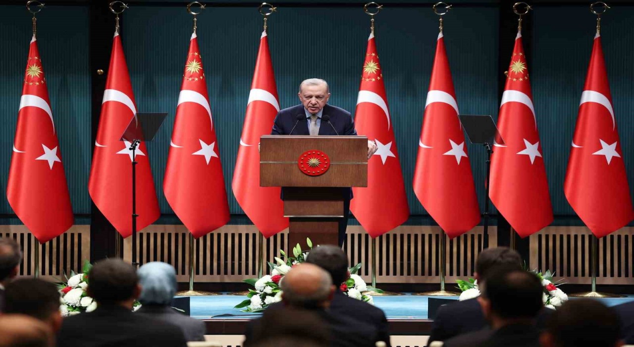 Cumhurbaşkanı Erdoğandan ekonomi mesajı: Elde ettiğimiz kazanımlara halel gelmesine asla izin vermeyeceğiz
