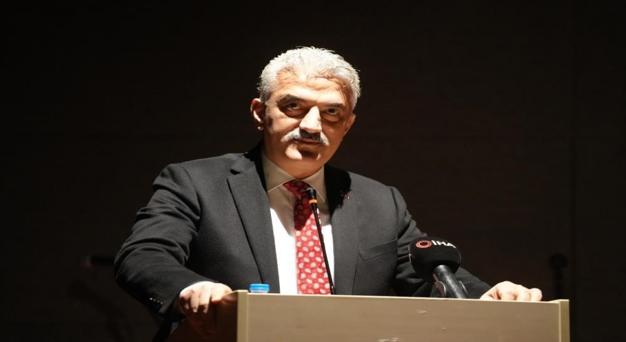 Cumhurbaşkanı Erdoğanın ailesine yönelik hakaretlere Vali Makastan tepki: Şiddetle kınıyorum