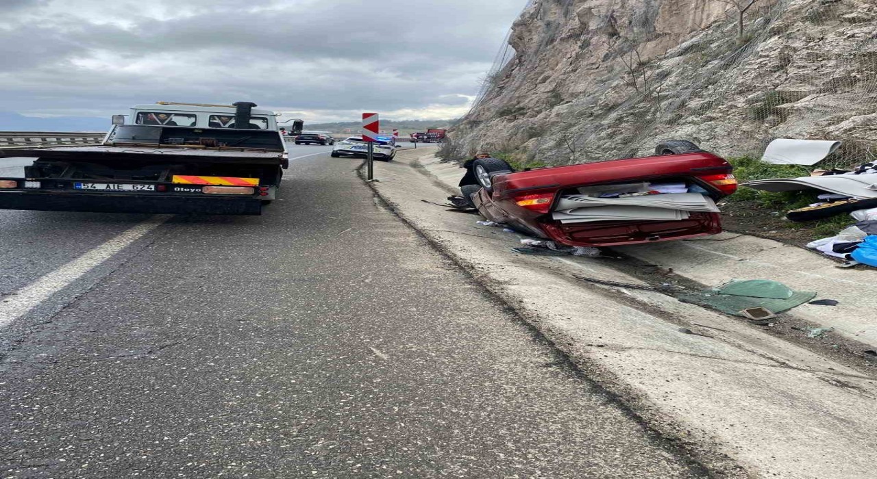 D-650de takla atan otomobilden yara almadan kurtuldu