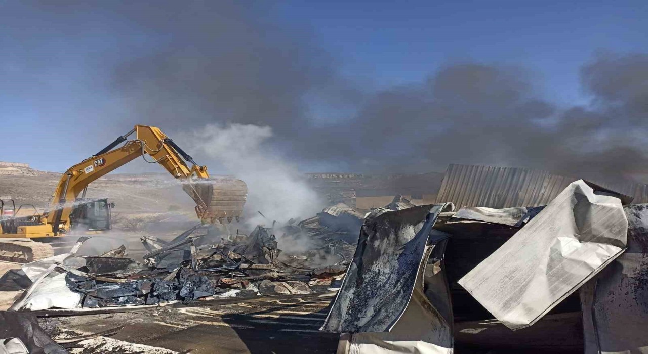 Darendede konteyner yangını