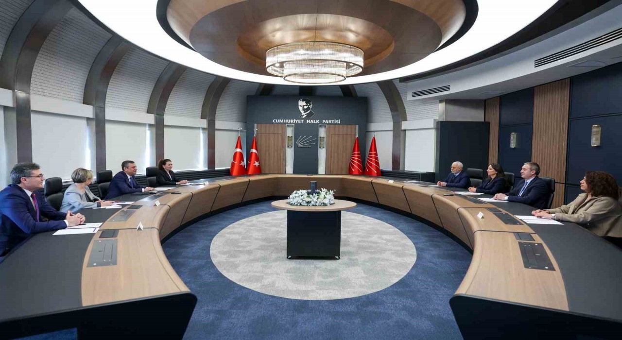DEM Partiden CHPye ziyaret