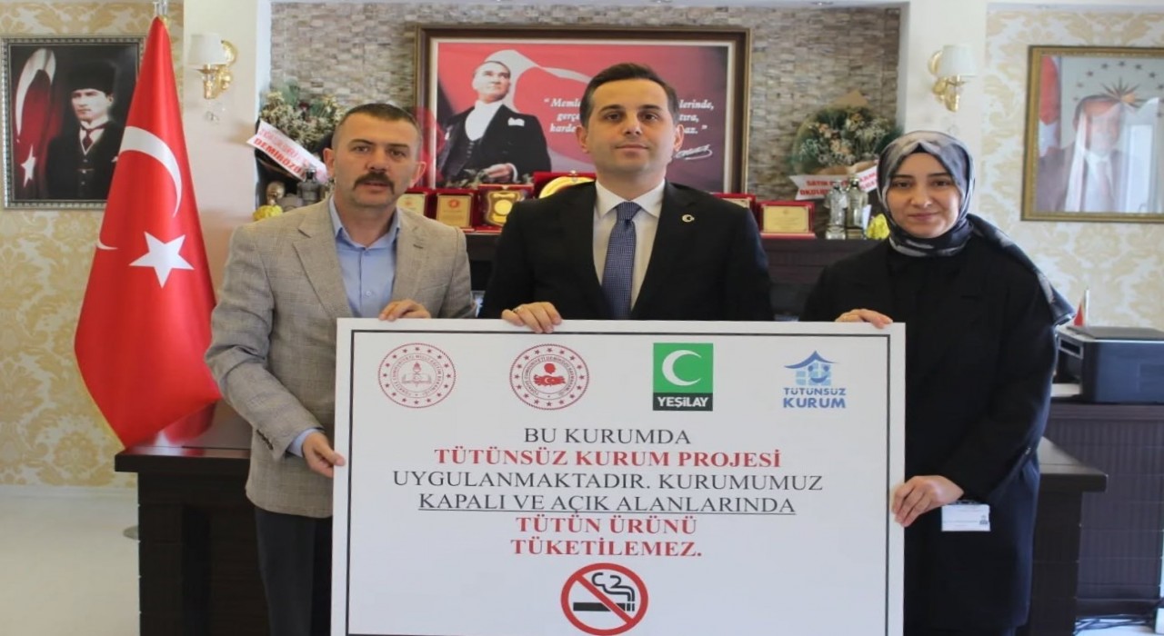 Demirözünde Tütünsüz Kurum projesi devam ediyor