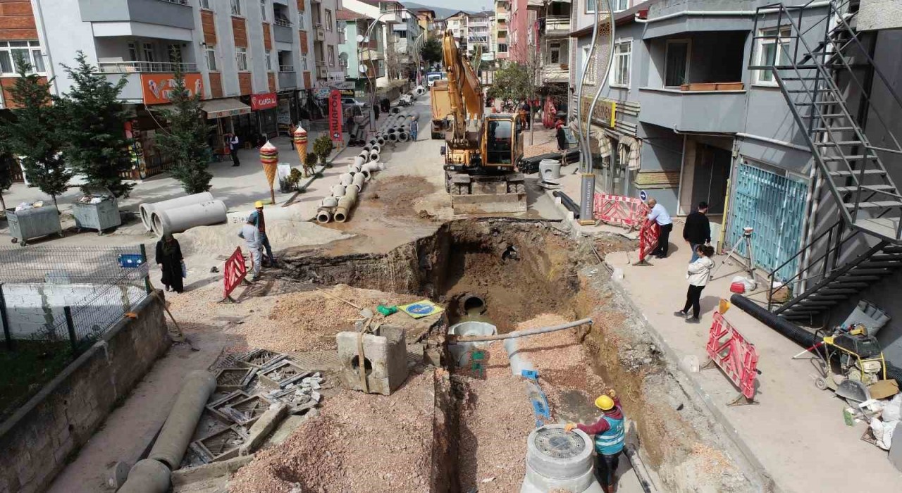 Denizciler Caddesinde altyapı çalışmalarının yüzde 55i tamamlandı