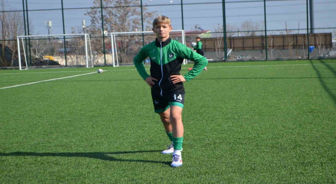 Denizlisporun 14 yaşındaki futbolcusu Utku Berk, U14 Milli Takım seçmelerine katılacak