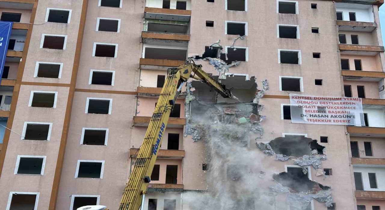 Deprem haftasında Büyükçekmecede riskli 140 konutun dönüşümü başladı