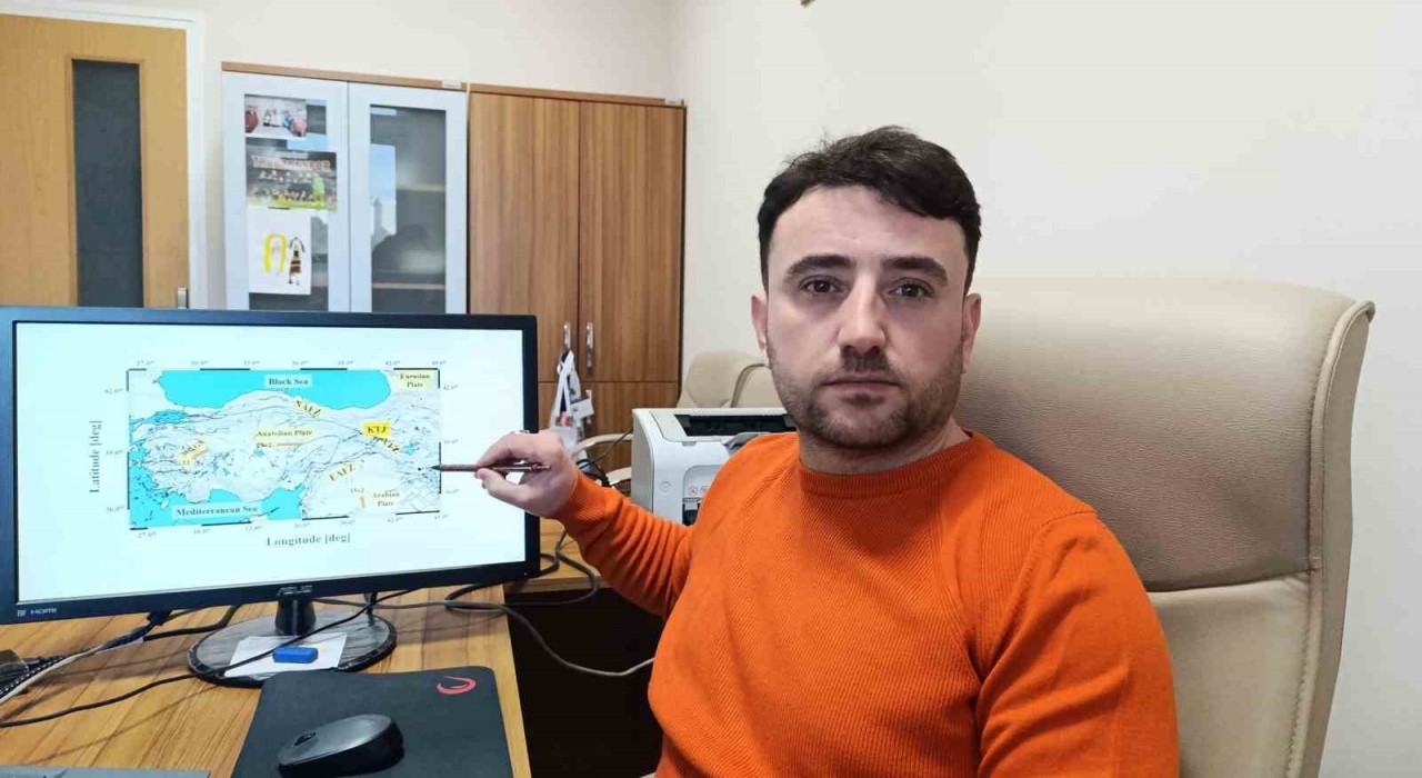Deprem uzmanından uyarı: Hakkaride sarsıntılar devam edecektir