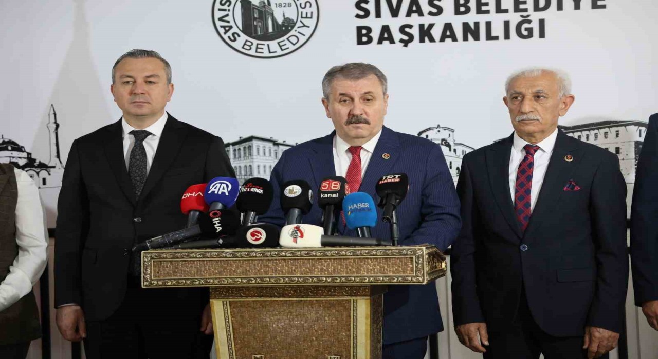Destici: Ortada bir hırsızlık varsa elbette ki savcılar bunu soruşturacaktır