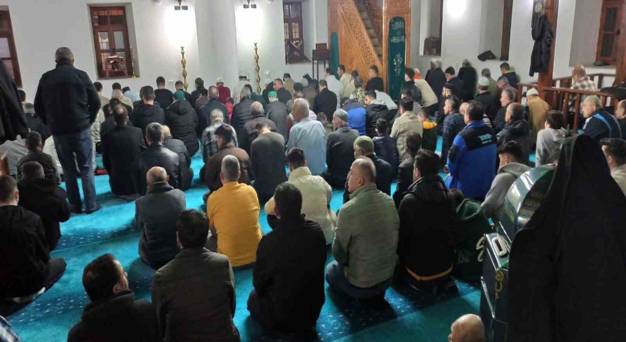 Devrekte Kadir Gecesi coşku içerisinde idrak edildi