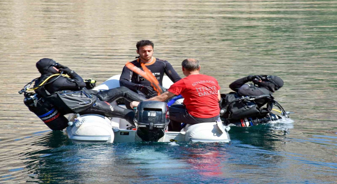 Dicle Barajında arama kurtarma tatbikatı