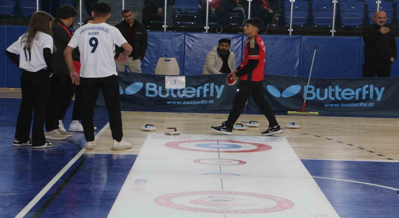 Diyarbakır ilk kez Floor Curling turnuvasına ev sahipliği yaptı