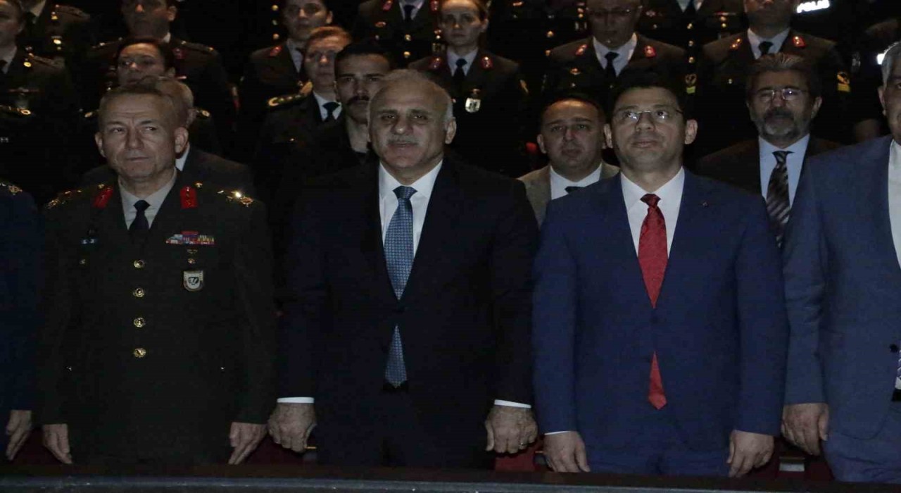 Diyarbakırda 18 Mart Çanakkale Zaferi ve Şehitleri Anma Günü Programı düzenlendi