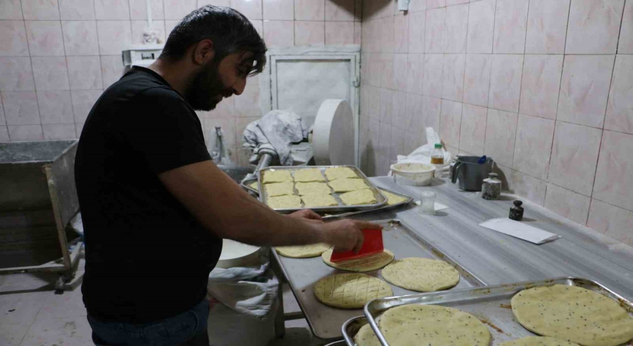 Diyarbakırda fırınlarda Ramazan bayramı telaşı