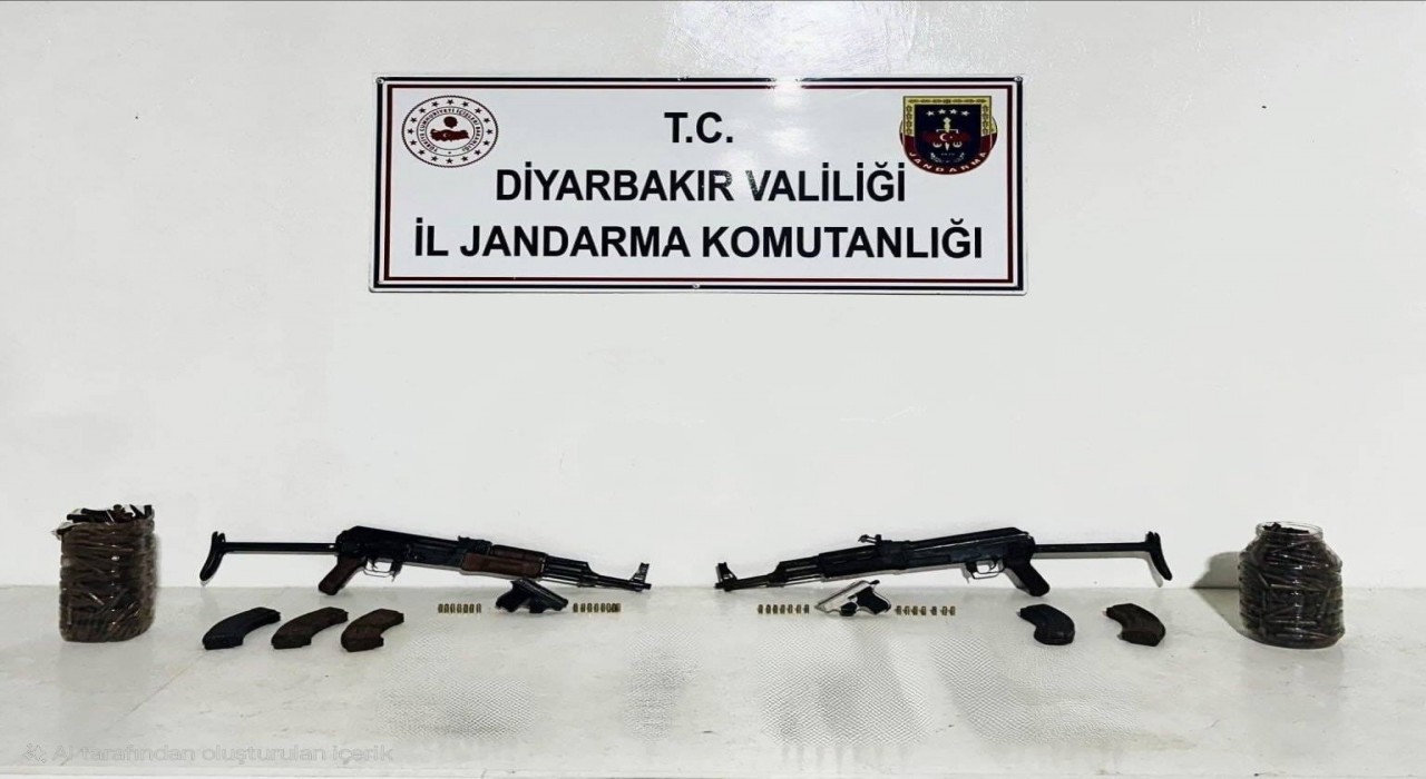 Diyarbakırda üzeri taşla kapatılmış silahlar ve mühimmat ele geçirildi