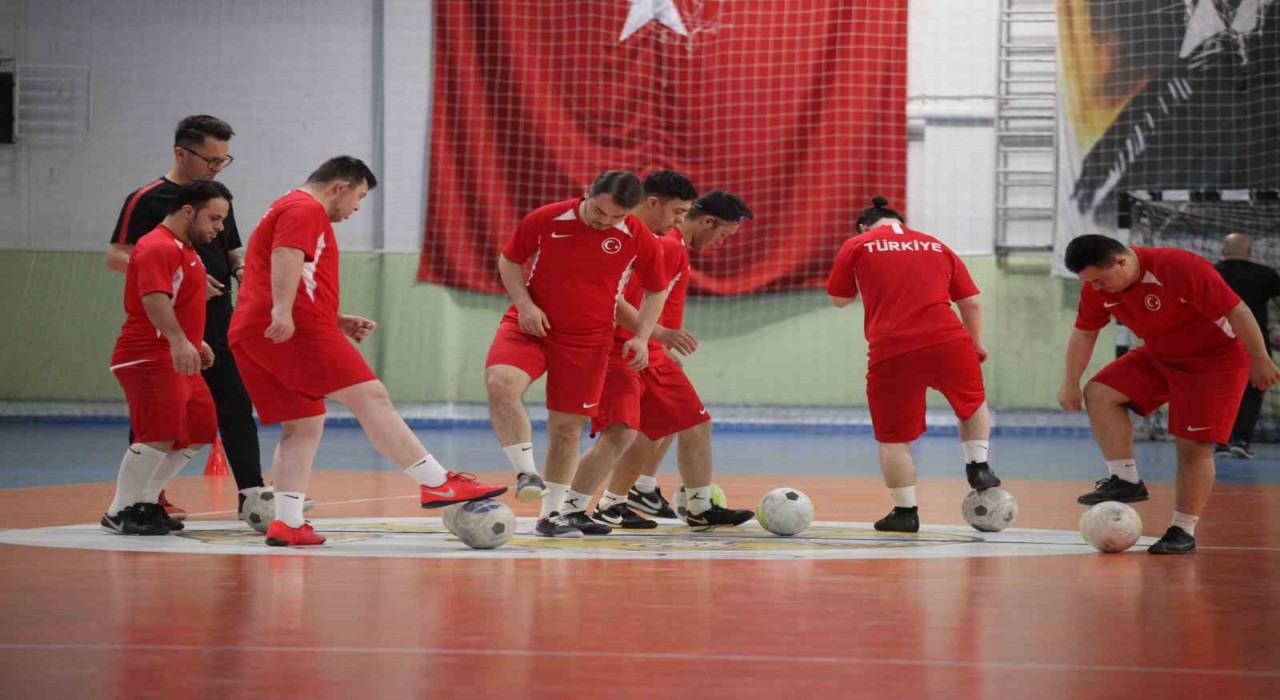 Down Futsal Milli Takımı, üst üste 3. kez Avrupa şampiyonu olmak istiyor