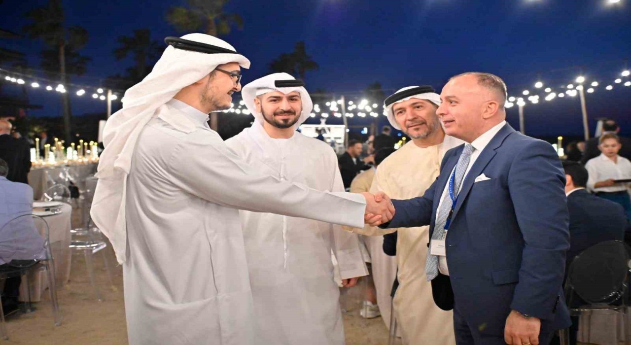 Dubaide Türkiyeye yatırım, iftarda konuşuldu