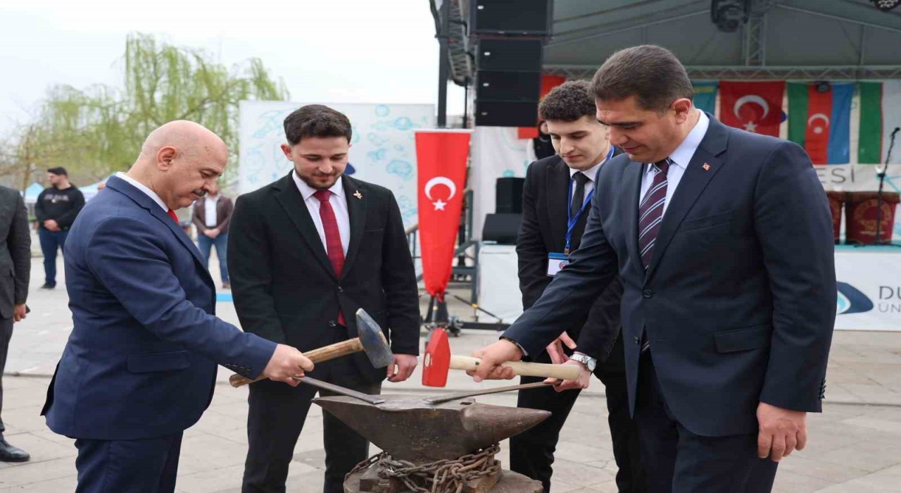 Düzce Üniversitesinde Nevruz Bayramı coşkuyla kutlandı