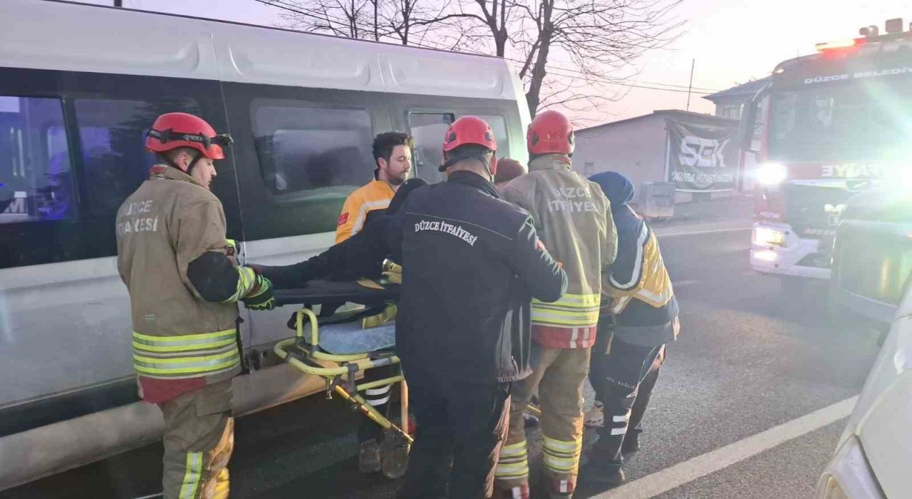 Düzcede kazalarda 2 kişi öldü 139 kişi yaralandı