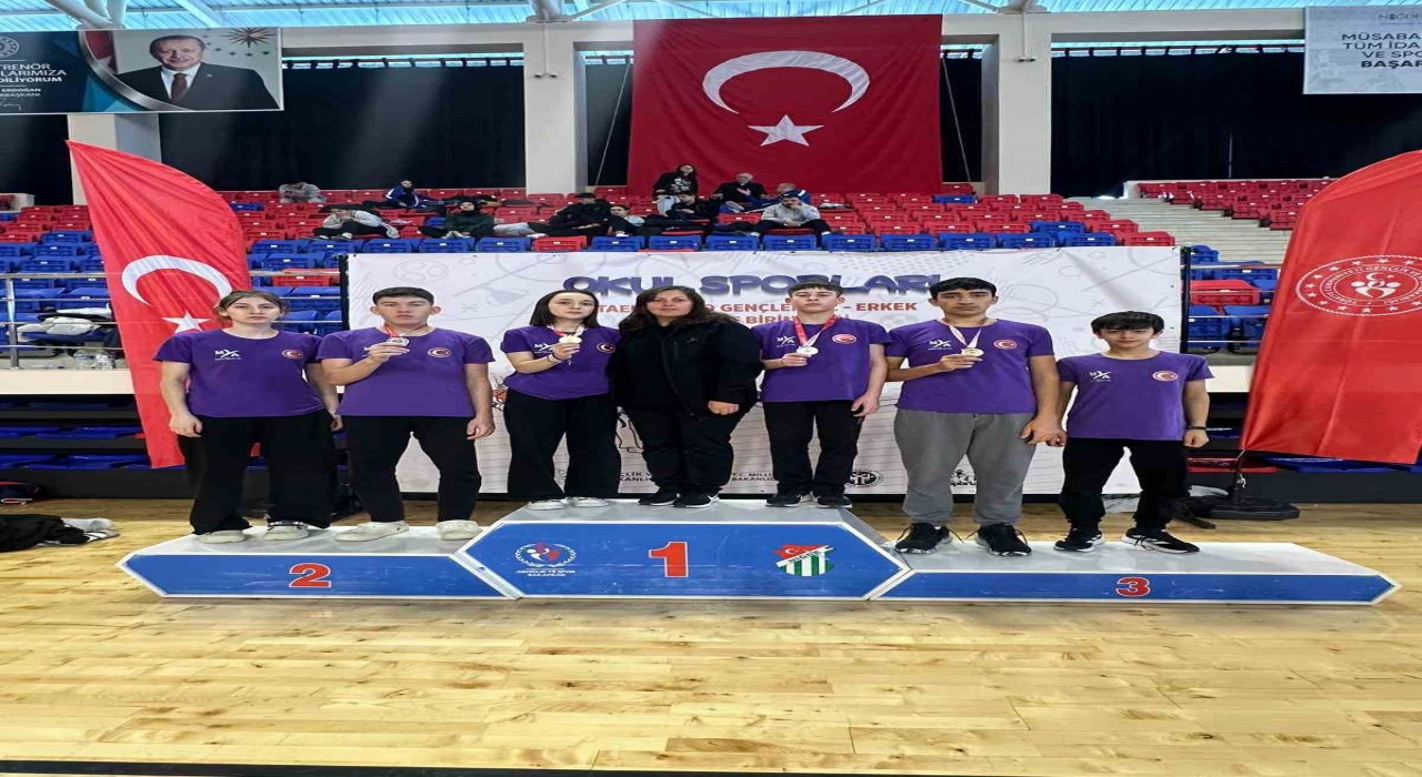 Düzceli taekwondocular 4 madalya ile döndü