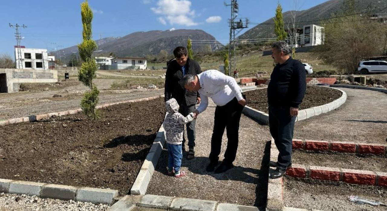 Düziçi Belediyesi’nden Çocuklara Müjde: Yeni Parklar Geliyor!
