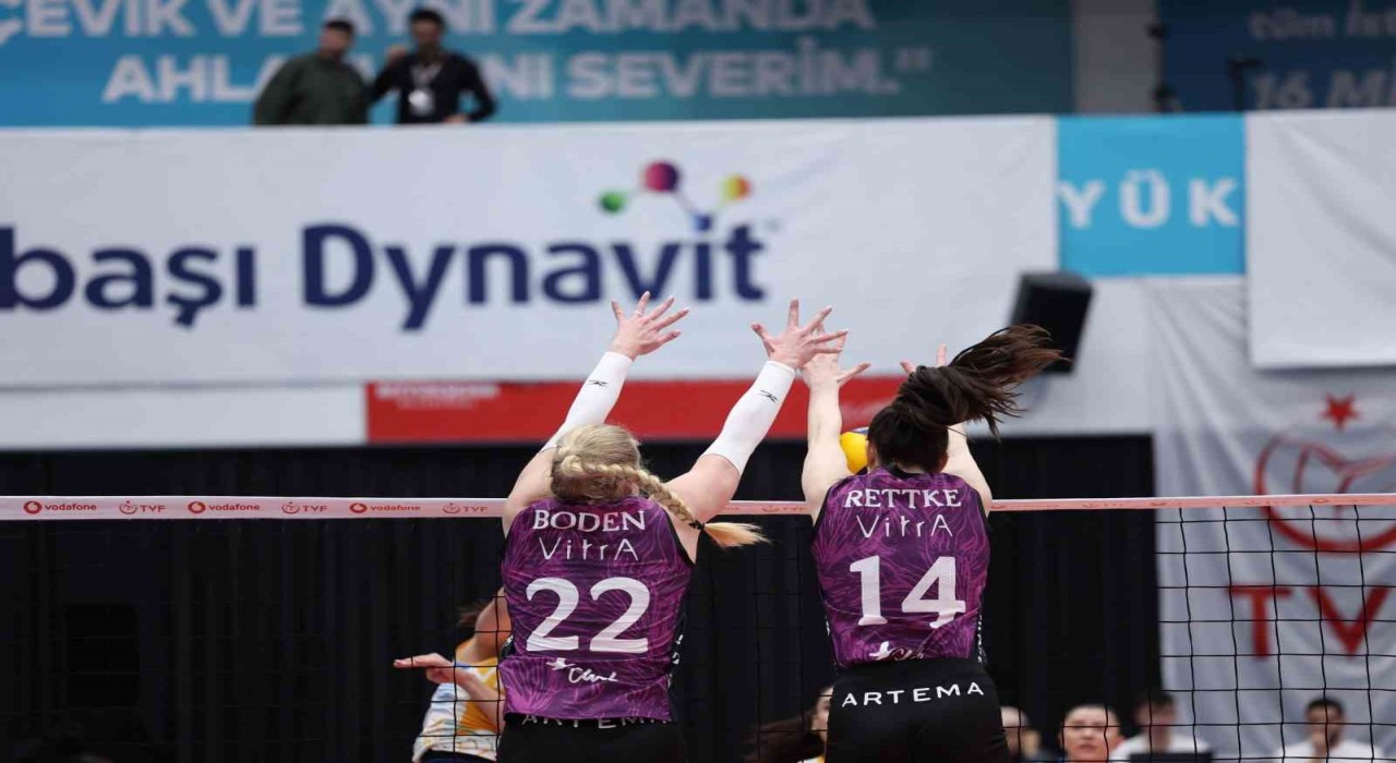 Eczacıbaşı Dynavit, Kuzeyboruyu mağlup etti