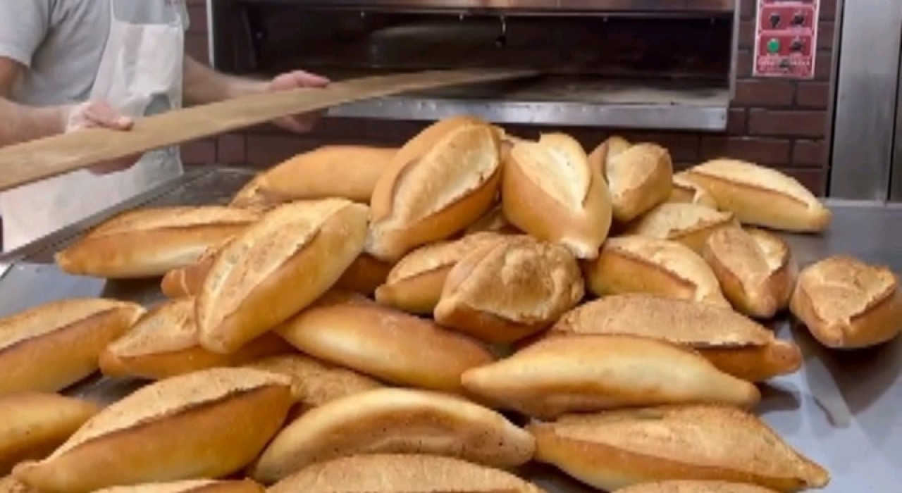 Edirnede 220 gram ekmek 15 lira