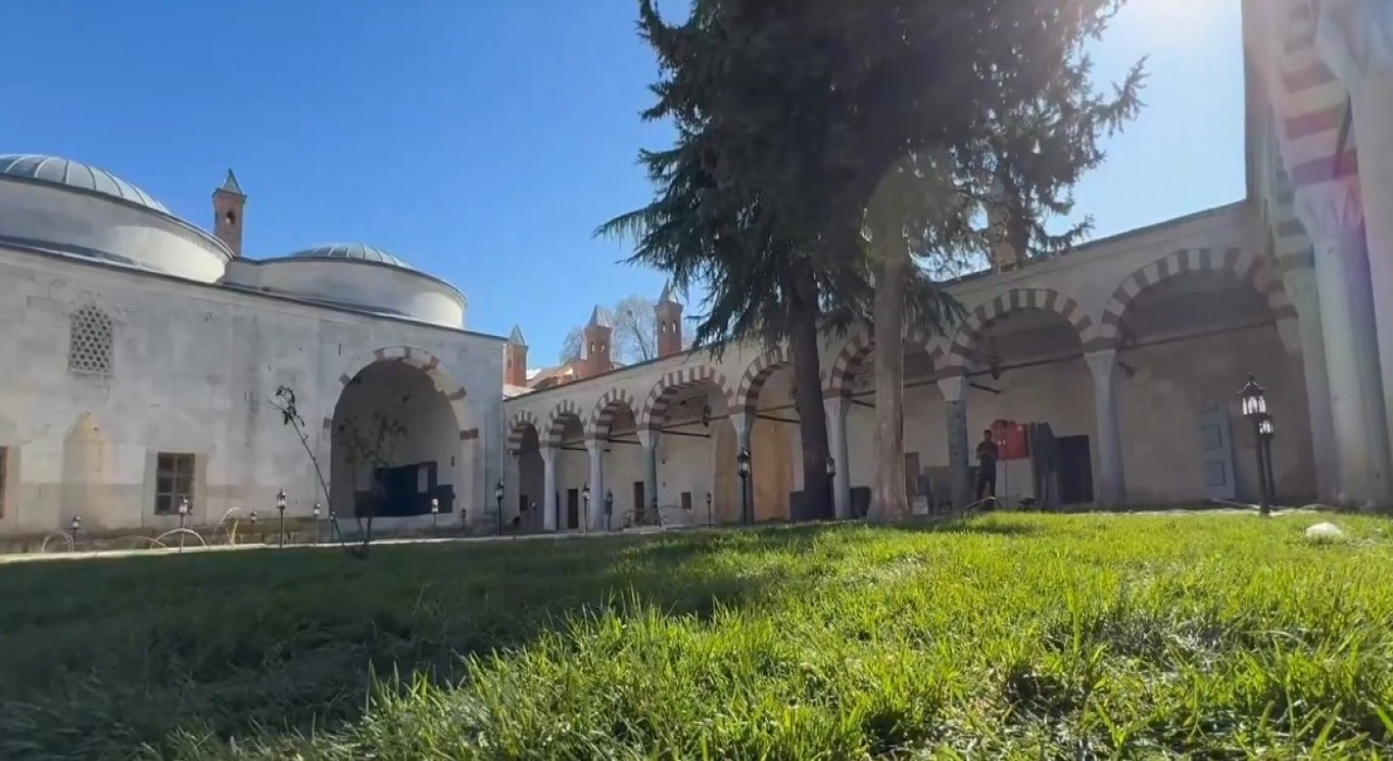 Edirnede Fatih dönemine ait Peykler Medresesi kapılarını yeniden açıyor