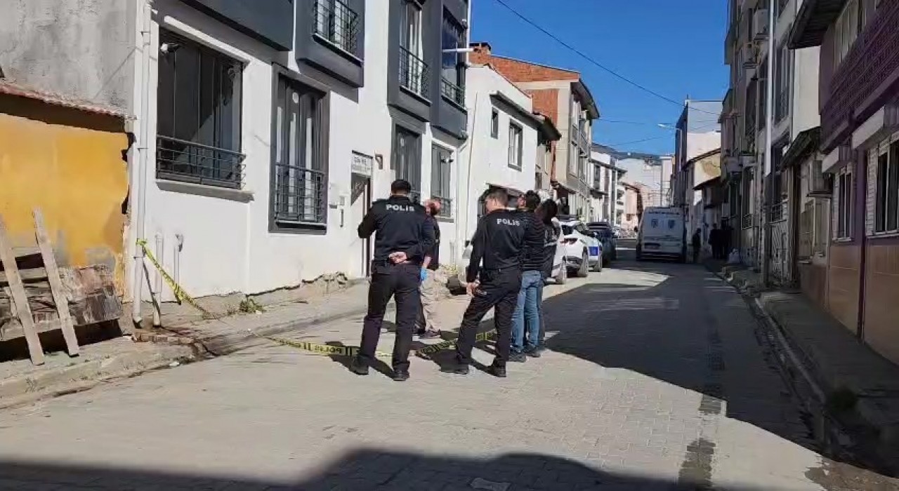 Edremitte yüksekten düşen şahıs hayatını kaybetti