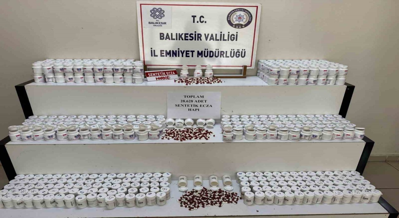 Edremitte zehir tacirlerine darbe