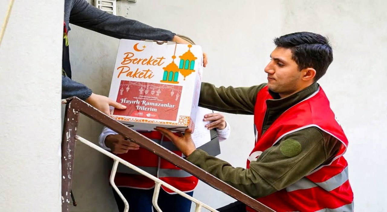 Efeler Kardeş Eli Projesi ile 5 bin aileye ulaşıldı