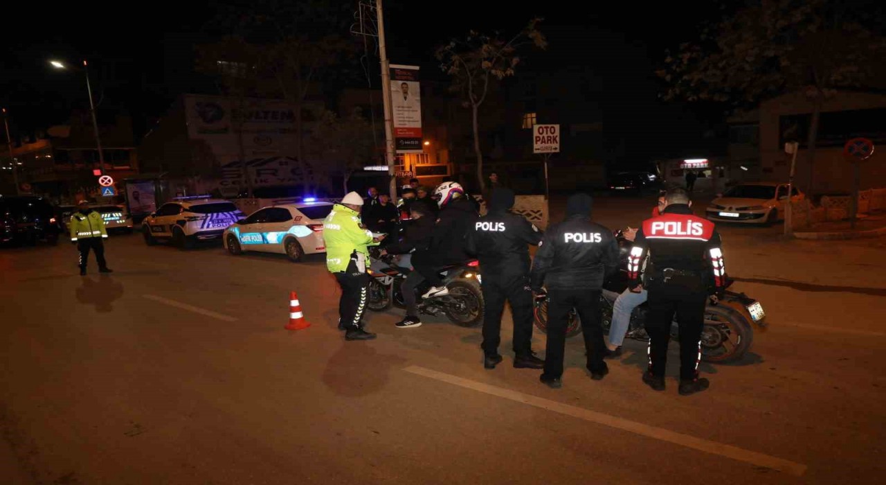 Elazığ Valisi Hatipoğlu, asayiş uygulamasına katıldı