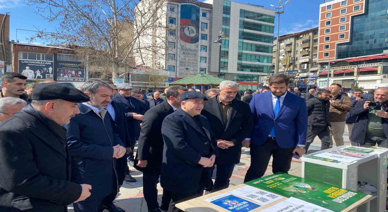 Elazığda Gazze için El Ele Türkiyeden Filistine yardım kampanyası