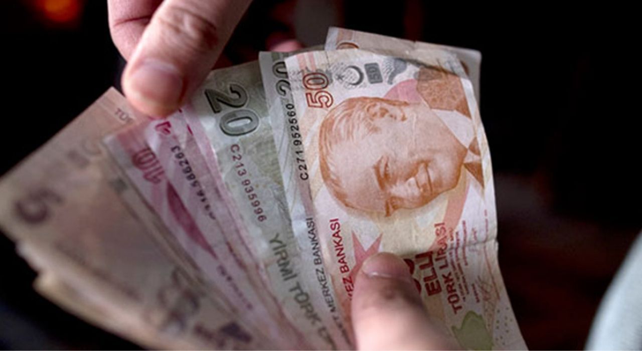 Emekli Bayram İkramiyesi 4 Bin Liraya Yükseltildi