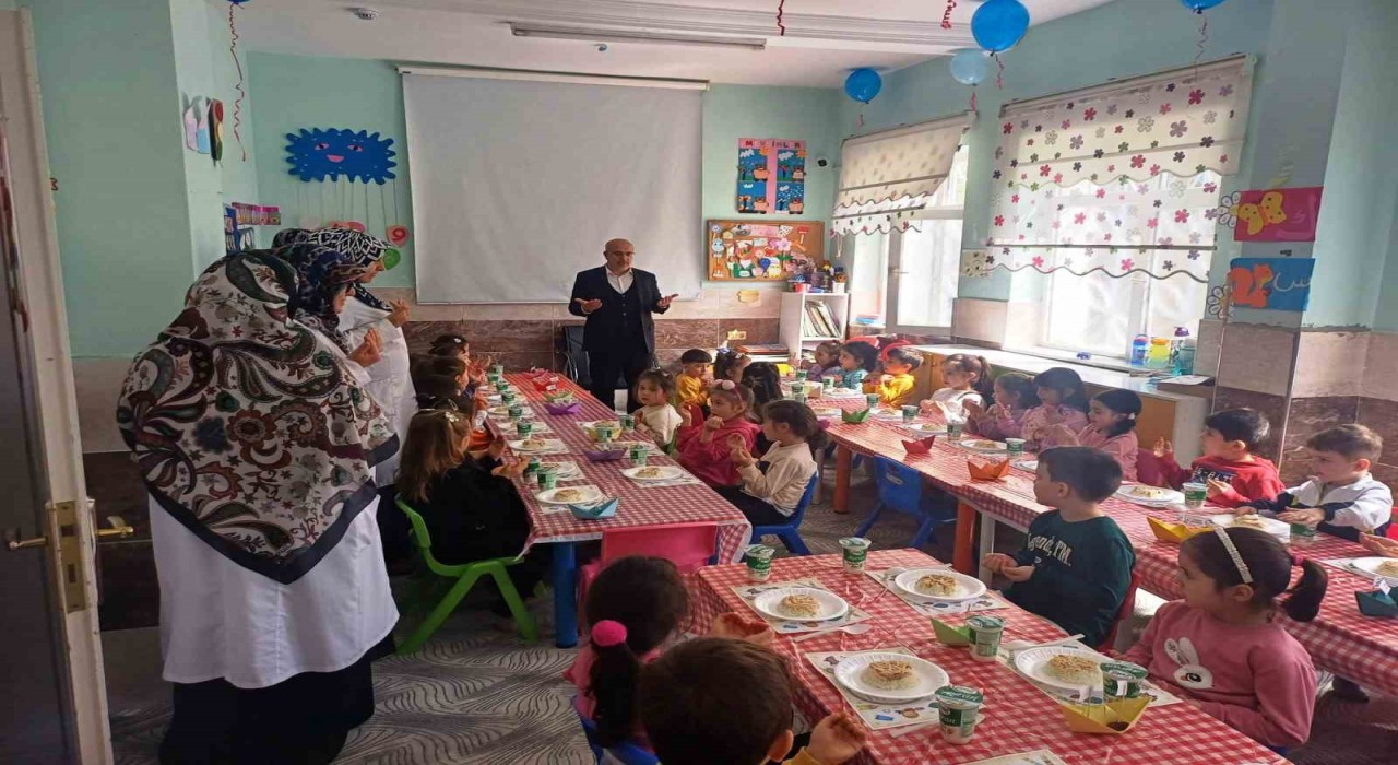 Emet ilçe Müftülüğünden çocuklara yönelik Tekne Orucu programı