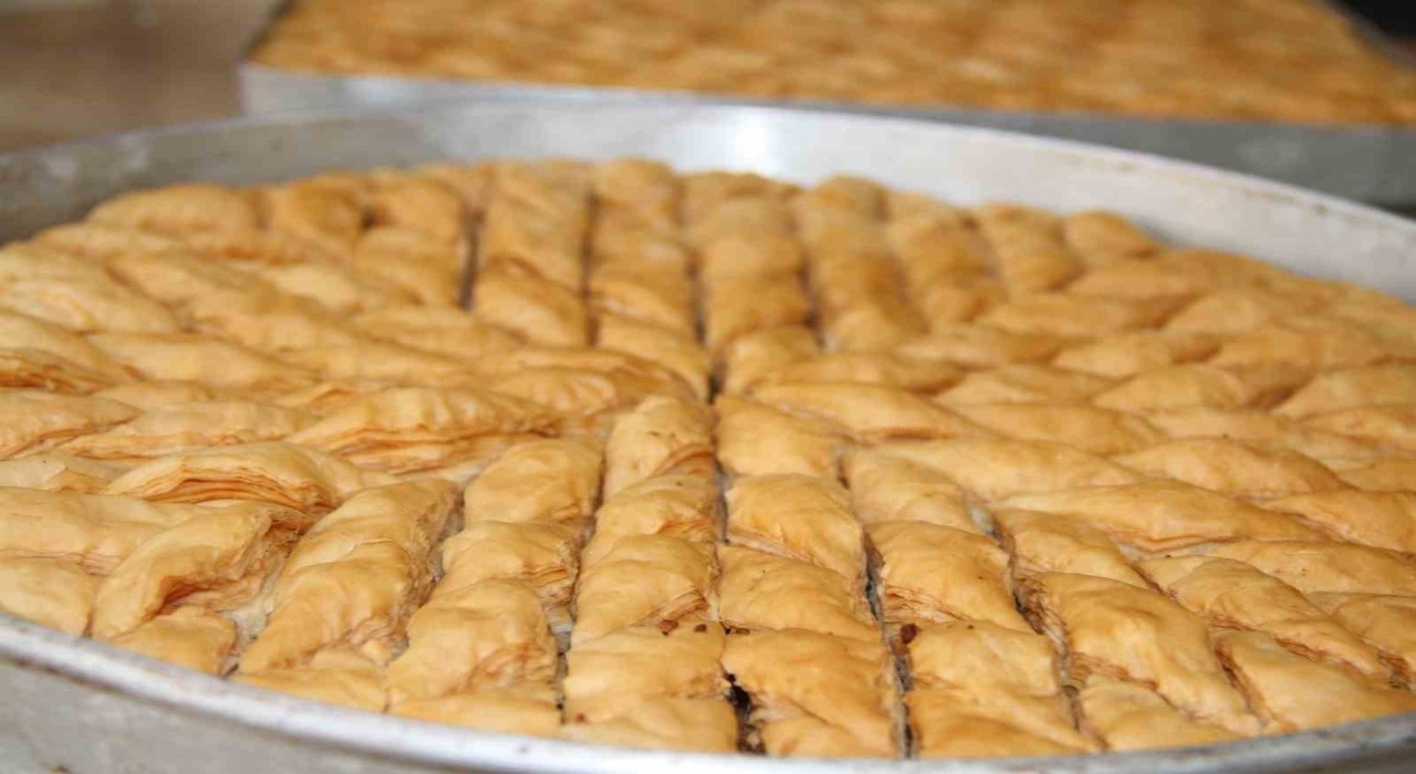 En çok baklava ve kıvratmaya talep
