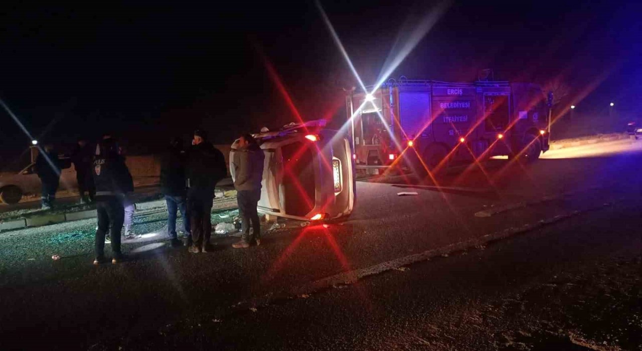 Ercişte trafik kazası: 1 yaralı