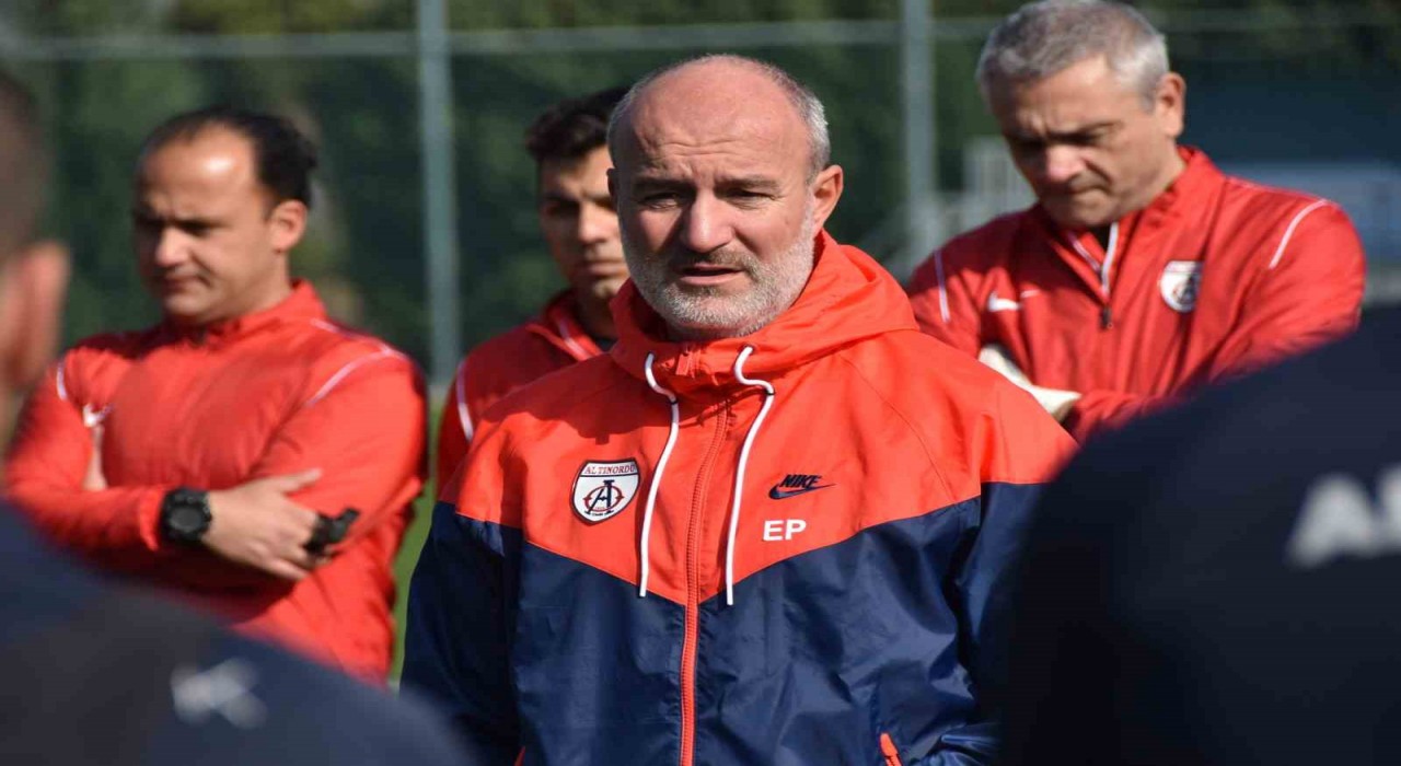 Ersan Parlatannın hedefi Fethiyespor deplasmanı