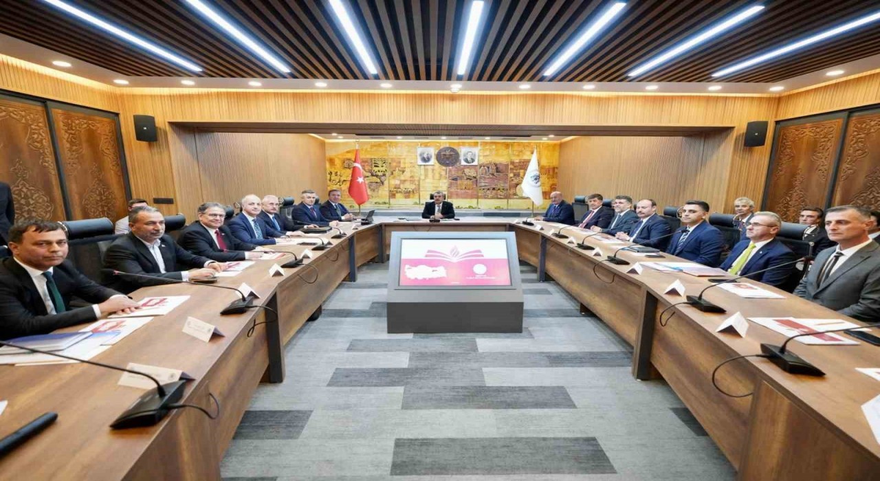 Erzincan il eğitim değerlendirme toplantısı, Bakan Tekinin başkanlığında yapıldı