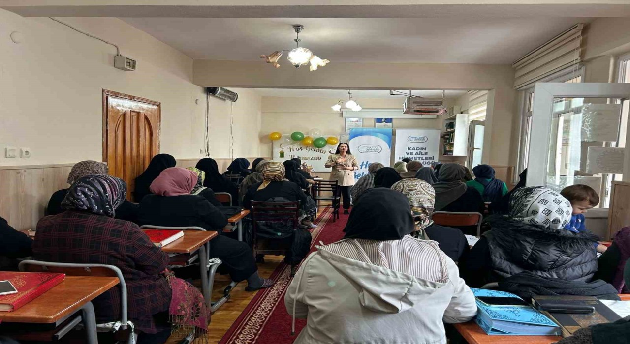 Esenyurt Belediyesinden Güçlü Aile, Güçlü Toplum seminerleri