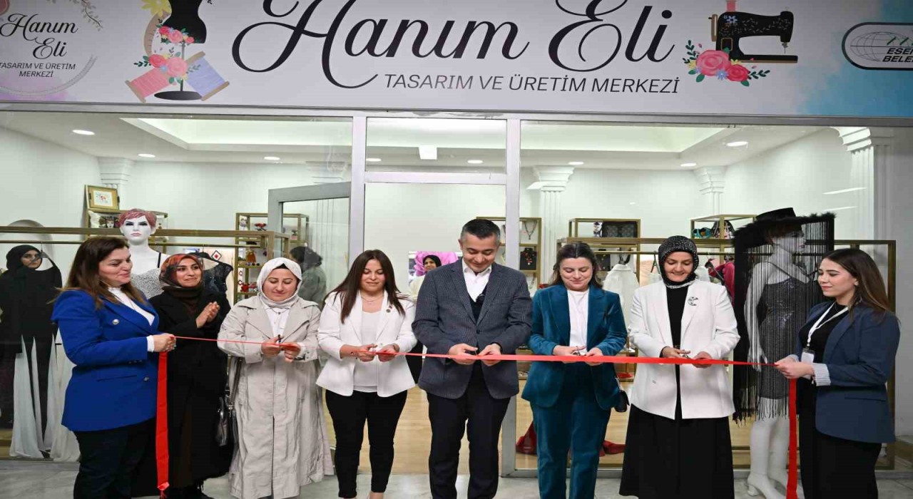 Esenyurtun ilk ‘Hanımeli Tasarım ve Üretim Merkezi açıldı